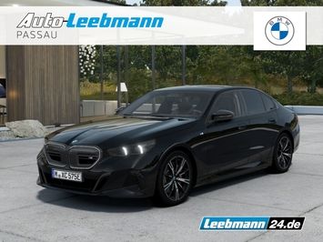 BMW i5 M60 x Lim. M-Sport-Pro Loyalisierungsbonus!