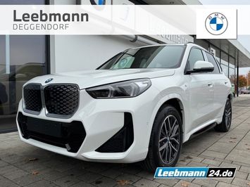 BMW iX1 xDrive30 M-Sportpaket PremiumPaket/DrivAssi