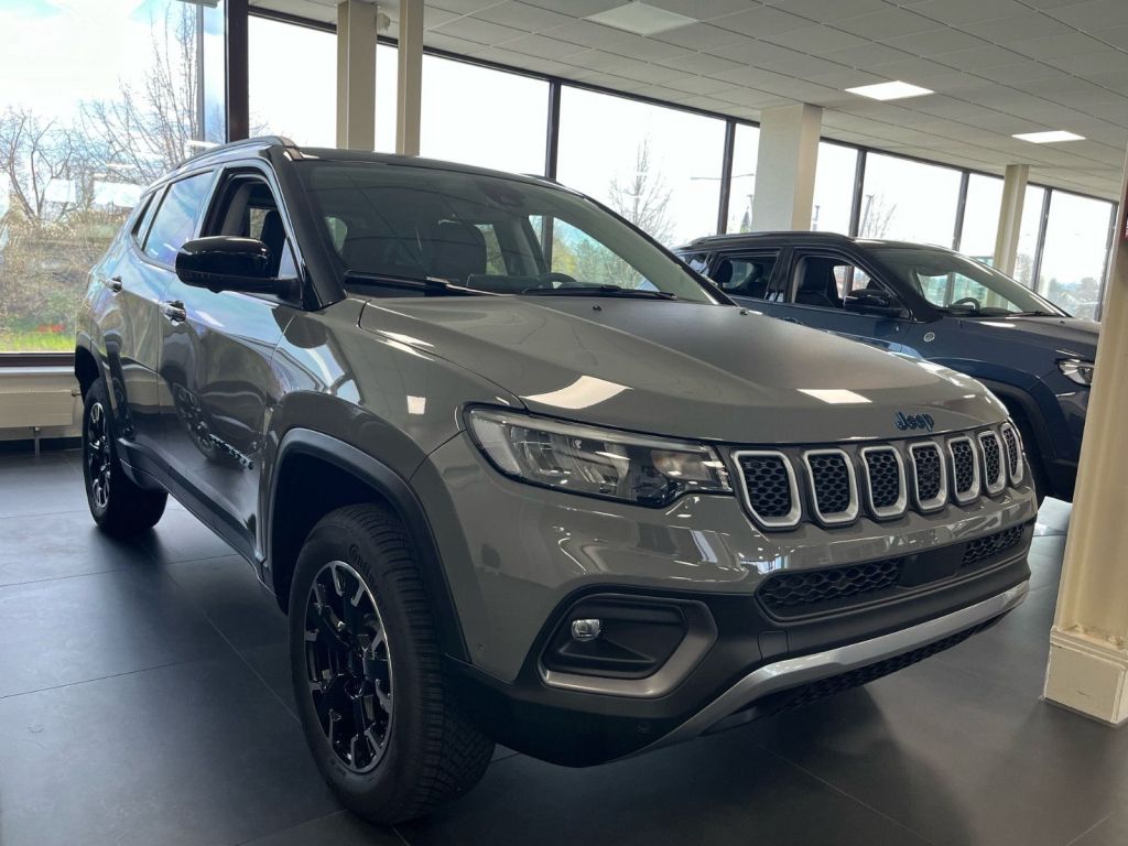 Jeep Compass (M7)