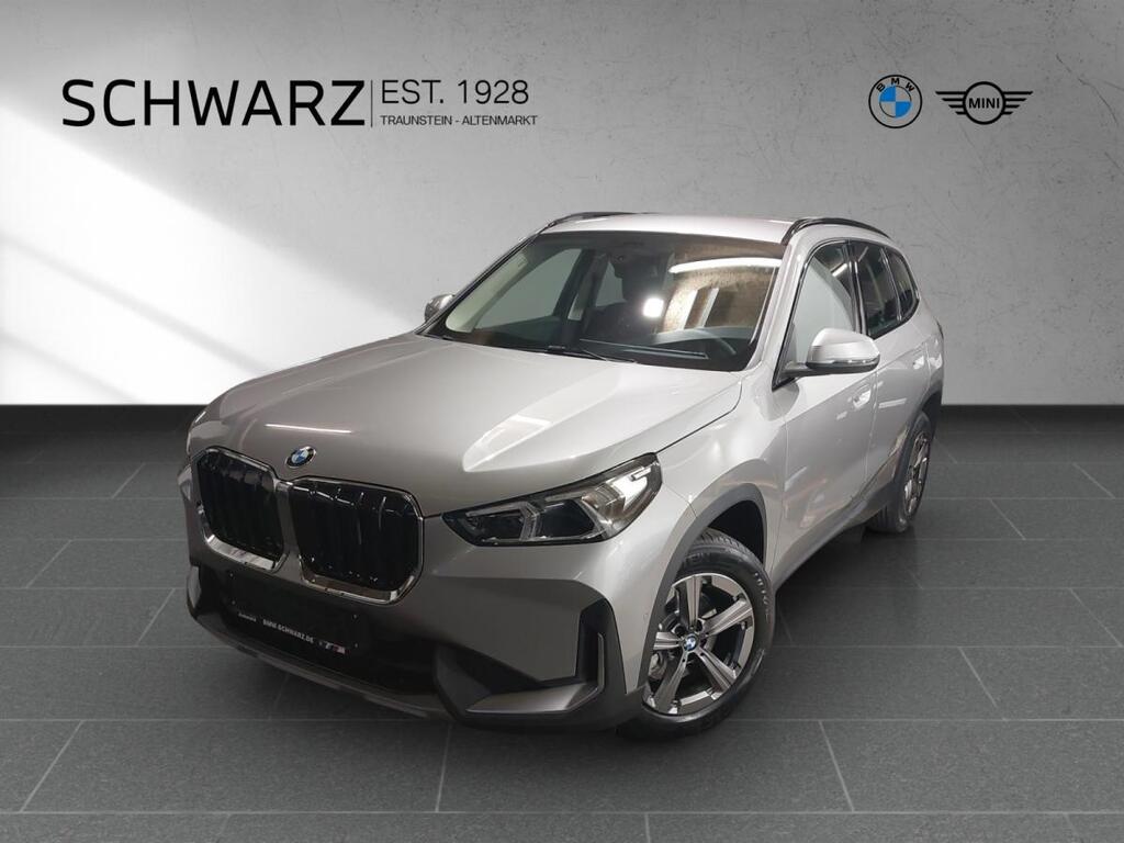 BMW X1 sDrive18i Premium DrivAssist AHK