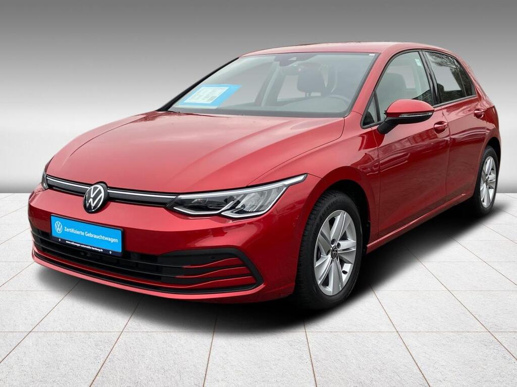 Volkswagen Golf VIII Life 1.0 eTSI DSG CarPlay Sitzheizung