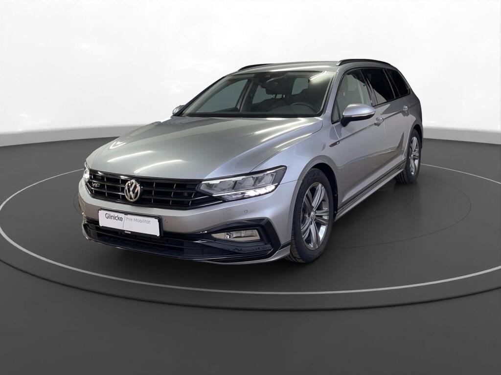 Volkswagen Passat Variant 1.5 TSI R-Line LED Navi LM 17" PDC vo+hi ACC