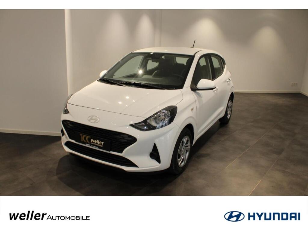 Hyundai i10 Select in Atlas White